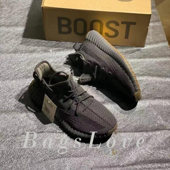 Женские кроссовки Adidas (Адидас) B201998