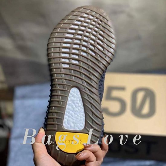 Женские кроссовки Adidas (Адидас) B201998