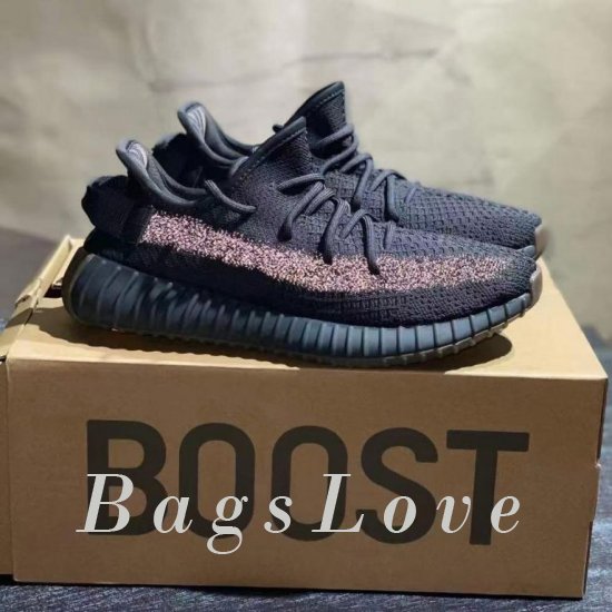 Женские кроссовки Adidas (Адидас) B202001