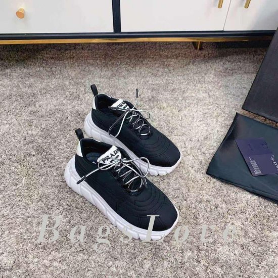 Женские кроссовки Prada B107724