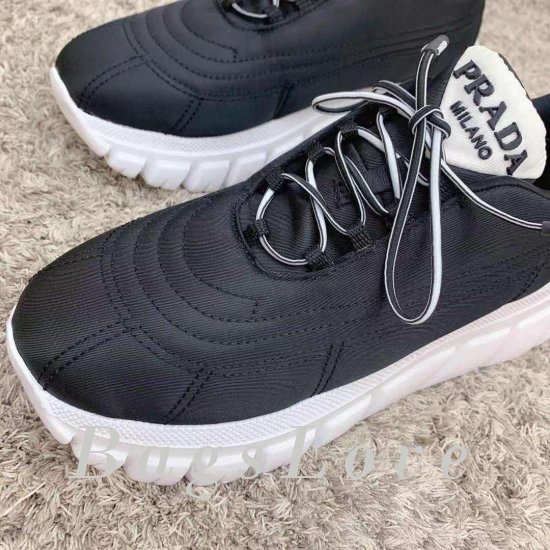 Женские кроссовки Prada B107724