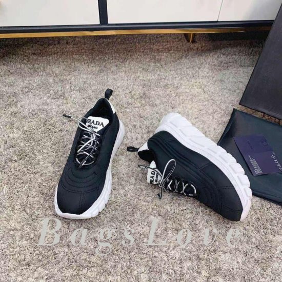 Женские кроссовки Prada B107724