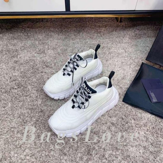 Женские кроссовки Prada B107725