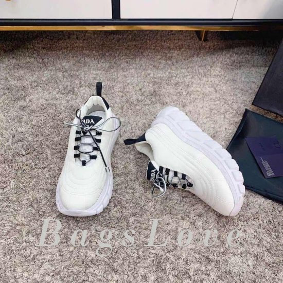 Женские кроссовки Prada B107725