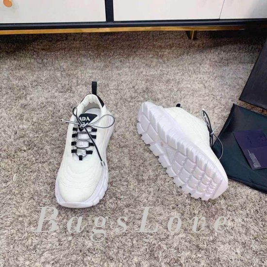 Женские кроссовки Prada B107725