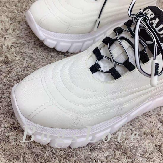 Женские кроссовки Prada B107725