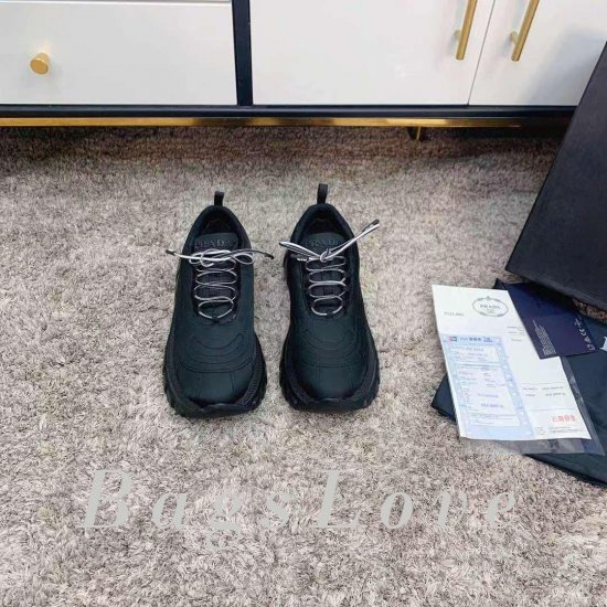 Женские кроссовки Prada B107726