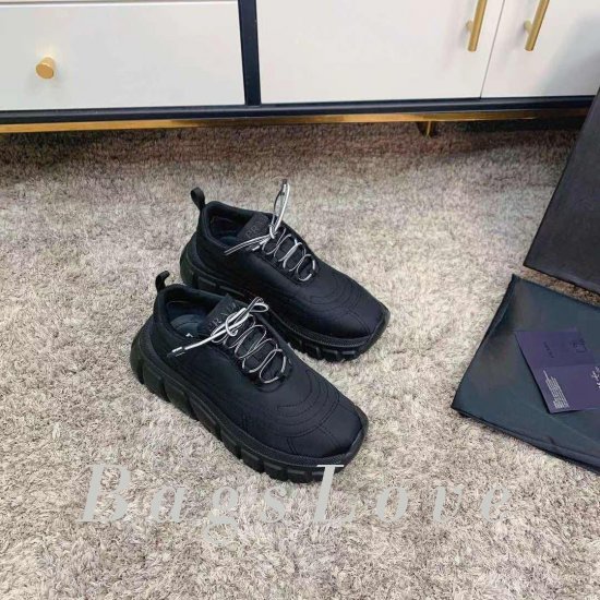 Женские кроссовки Prada B107726