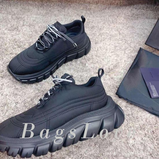 Женские кроссовки Prada B107726