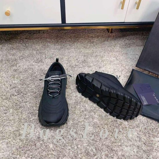 Женские кроссовки Prada B107726