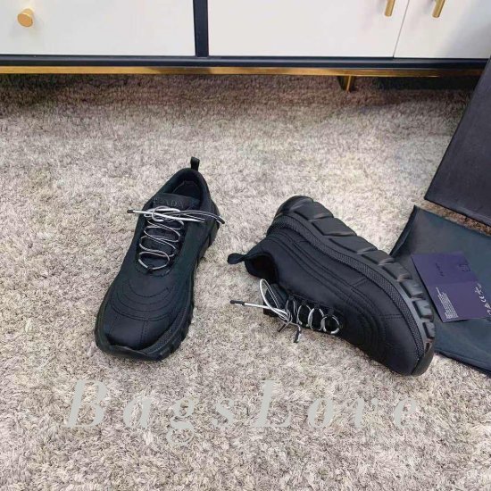 Женские кроссовки Prada B107726