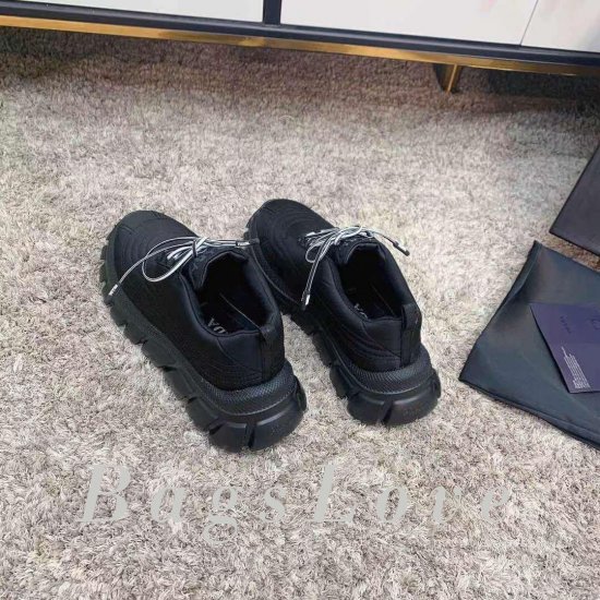 Женские кроссовки Prada B107726