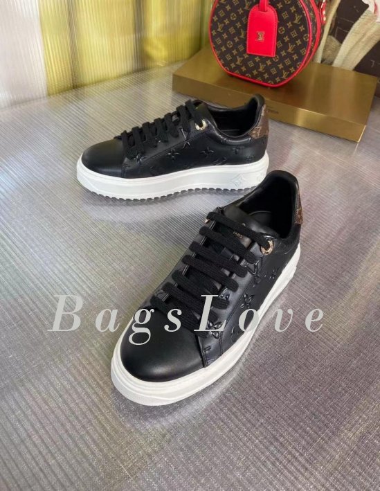 Женские кроссовки Louis Vuitton B107729