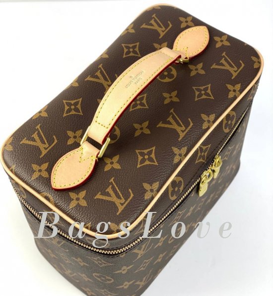 Женская косметичка Louis Vuitton B107778