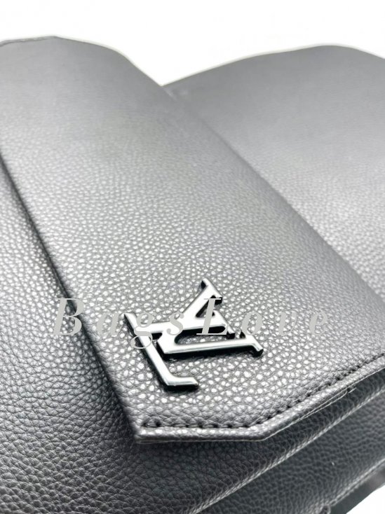 Мужской рюкзак Louis Vuitton B107820