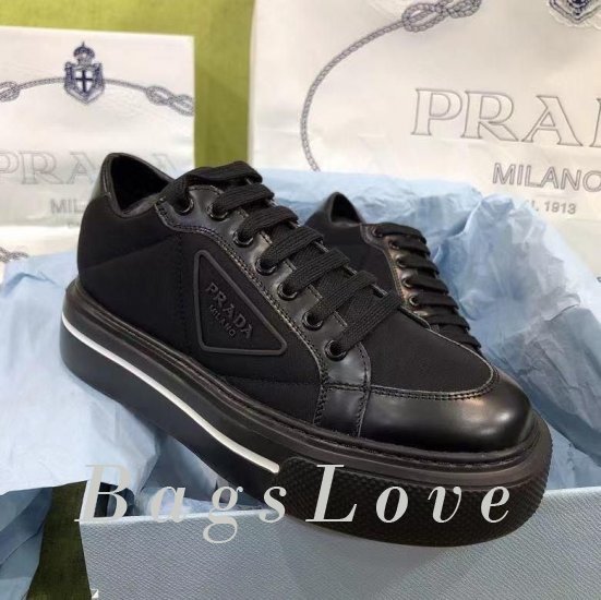 Женские кроссовки Prada B107822