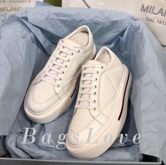 Женские кроссовки Prada B107823