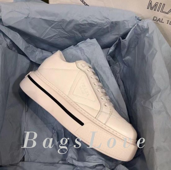 Женские кроссовки Prada B107823