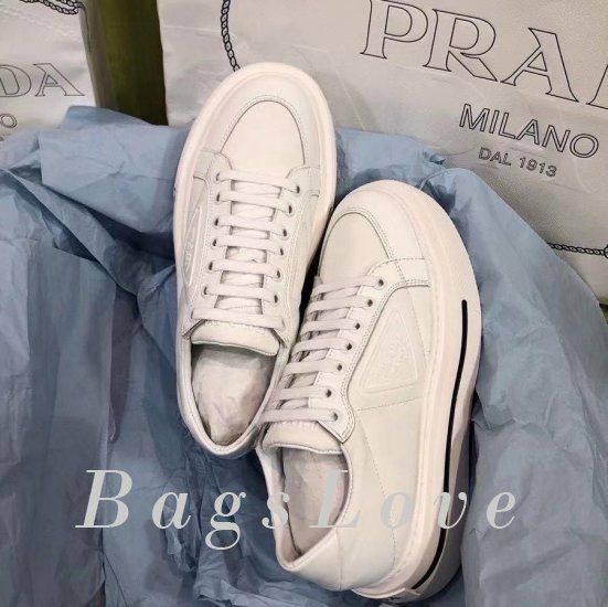 Женские кроссовки Prada B107823