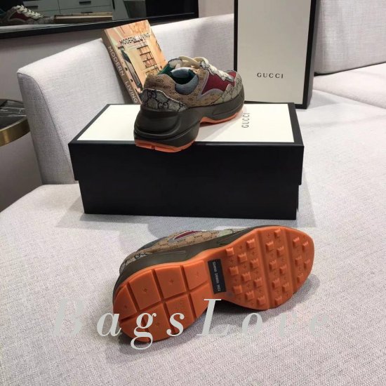 Женские кроссовки Gucci B107829