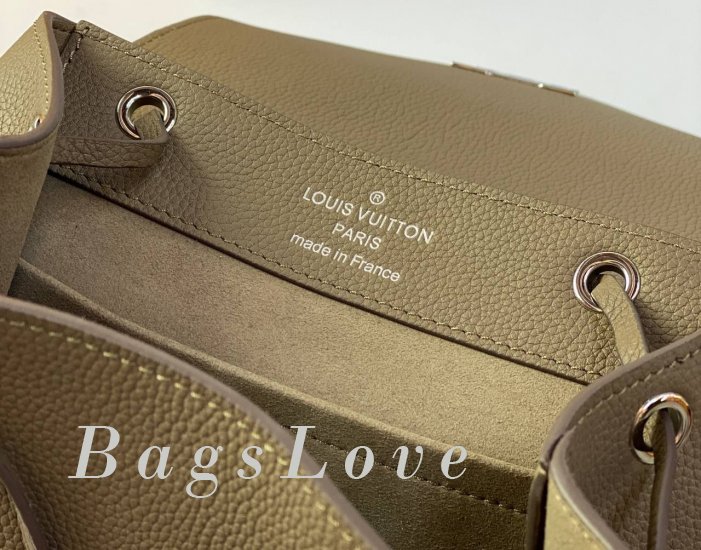 Женский рюкзак Louis Vuitton B107865