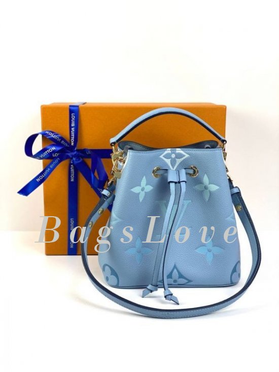 Женская сумка Louis Vuitton B108050