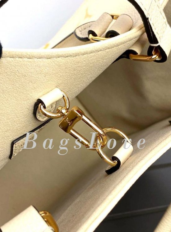 Женская сумка Louis Vuitton B108051