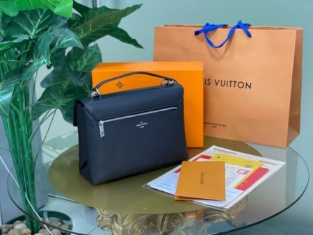 Женская сумка Louis Vuitton B108069