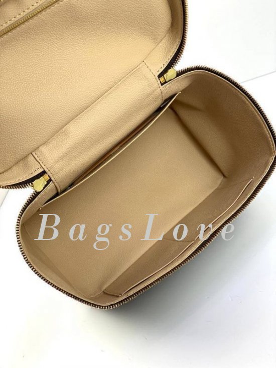 Женская косметичка Louis Vuitton B108093