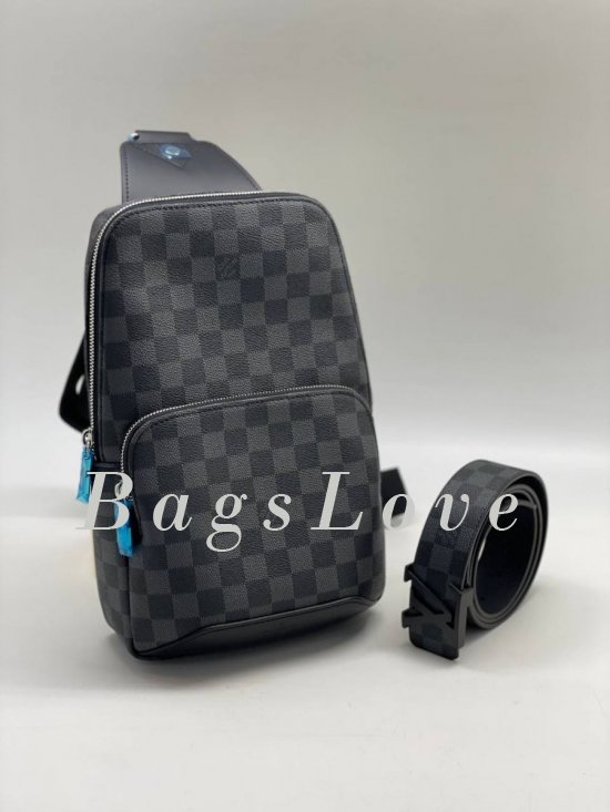 Сумка-слинг Louis Vuitton B108381