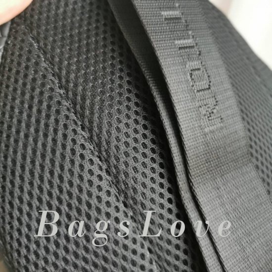 Сумка-слинг Louis Vuitton B108389