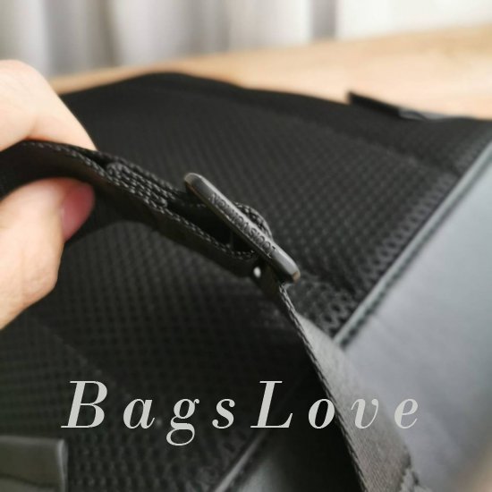 Сумка-слинг Louis Vuitton B108389