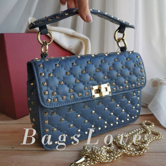 Сумка Valentino Garavani Stud B108422