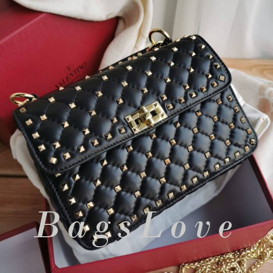 Сумка Valentino Garavani Stud B108423