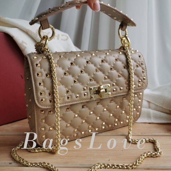Сумка Valentino Garavani Stud B108424