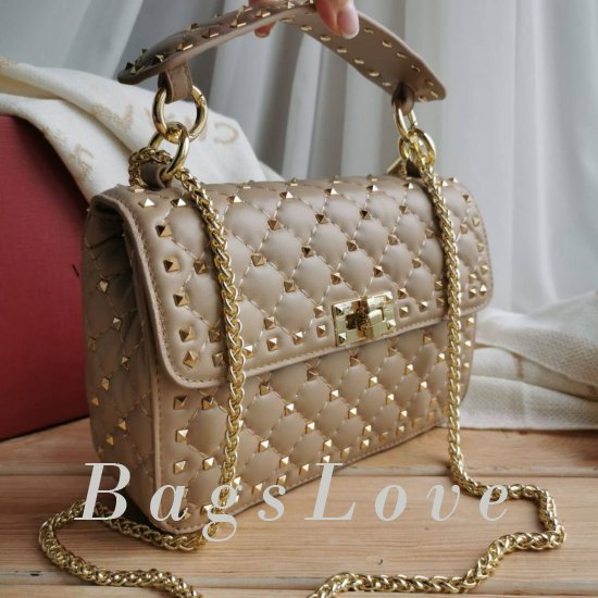 Сумка Valentino Garavani Stud B108424