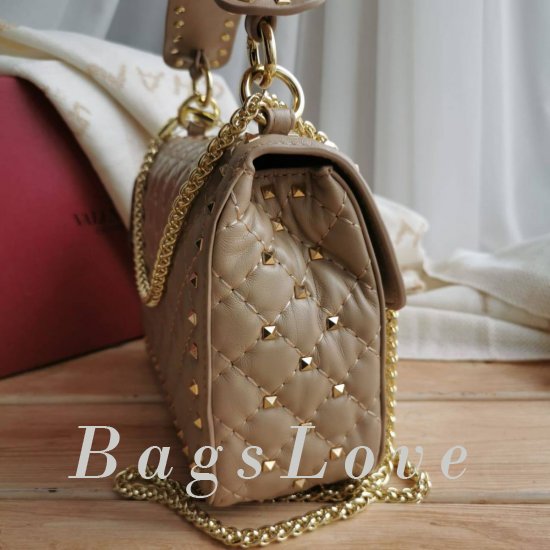 Сумка Valentino Garavani Stud B108424