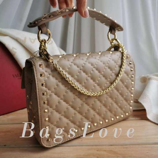Сумка Valentino Garavani Stud B108424