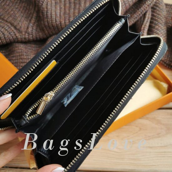 Кошелек Louis Vuitton B108429