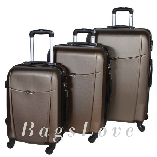 Чемодан BЧ000025