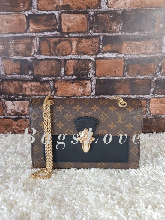 Клатч Louis Vuitton B103217