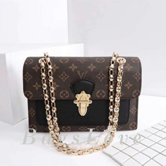 Клатч Louis Vuitton B103217