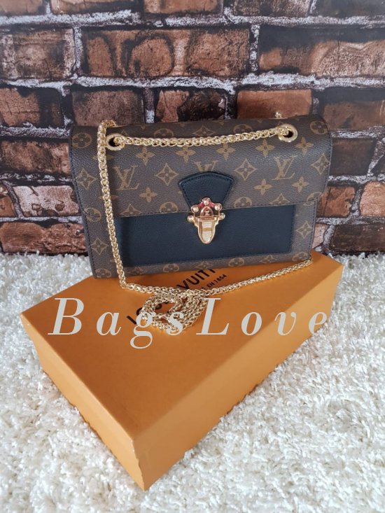 Клатч Louis Vuitton B103217