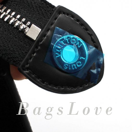 Клатч Louis Vuitton B104422