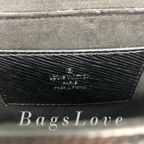 Клатч Louis Vuitton B104487