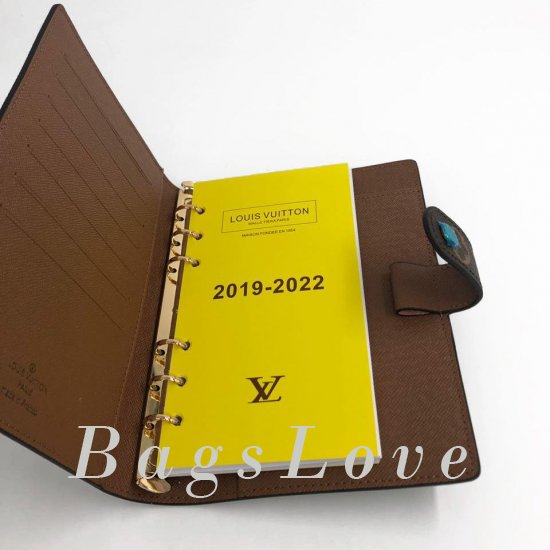 Обложка Louis Vuitton B104509