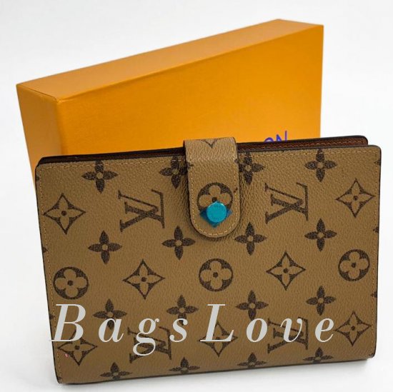 Обложка Louis Vuitton B104511