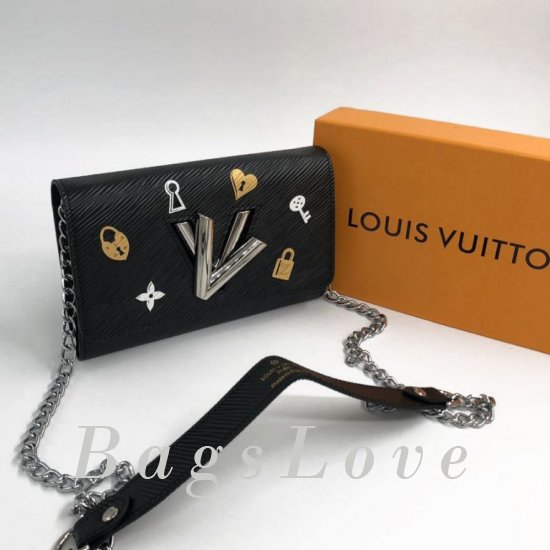 Клатч Louis Vuitton B104667