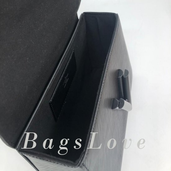 Клатч Louis Vuitton B104706