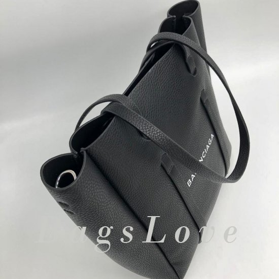 Женская сумка Balenciaga (Баленсиага) B104720